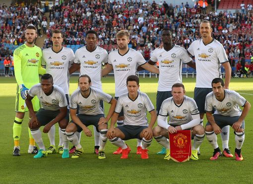 更凸显了他 更凸显了他